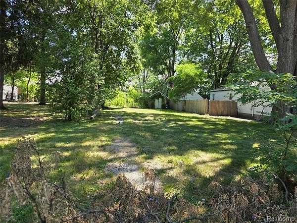 0.11 Acres of Residential Land for Sale in Ferndale, Michigan