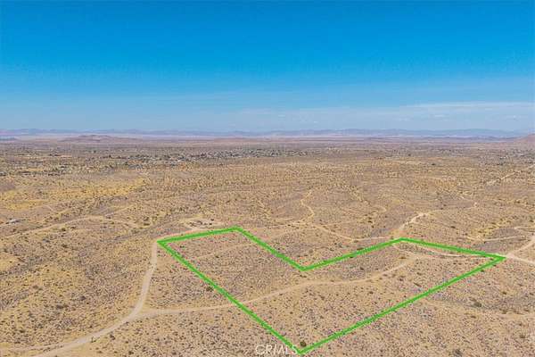 7.5 Acres of Residential Land for Sale in Yucca Valley, California