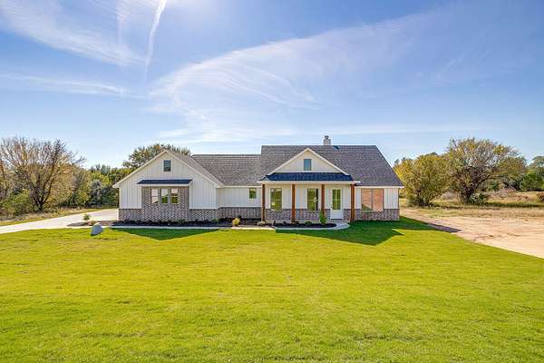 8 Acres of Land with Home for Sale in Poolville, Texas
