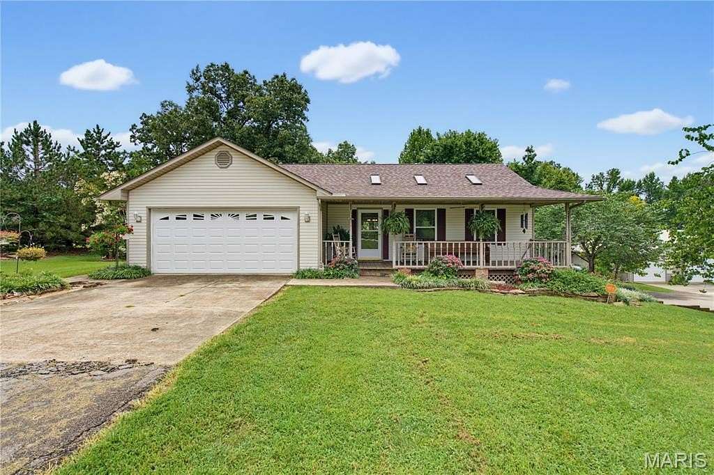 6.72 Acres of Land with Home for Sale in Poplar Bluff, Missouri