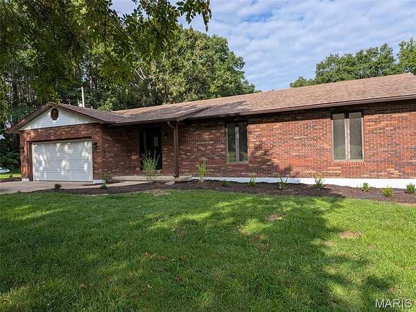 37 Acres of Land with Home for Sale in Cuba, Missouri