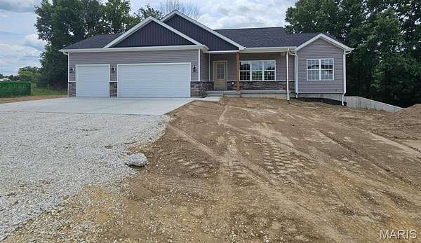 3 Acres of Land with Home for Sale in Troy, Missouri