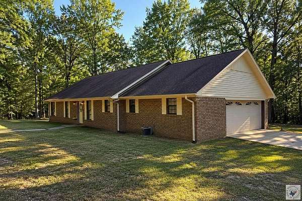 5 Acres of Land with Home for Sale in Texarkana, Arkansas