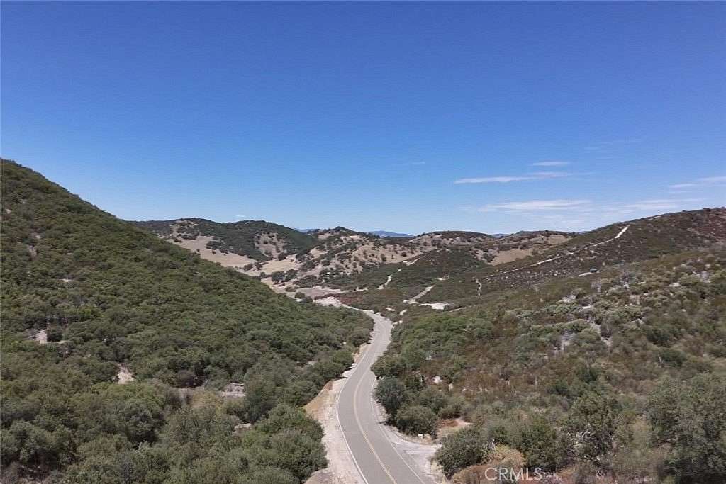 20 Acres of Land for Sale in Bradley, California
