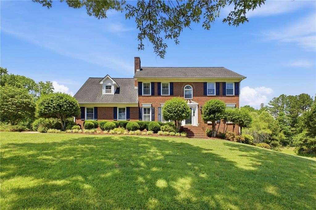 19 Acres of Land with Home for Sale in Calhoun, Georgia