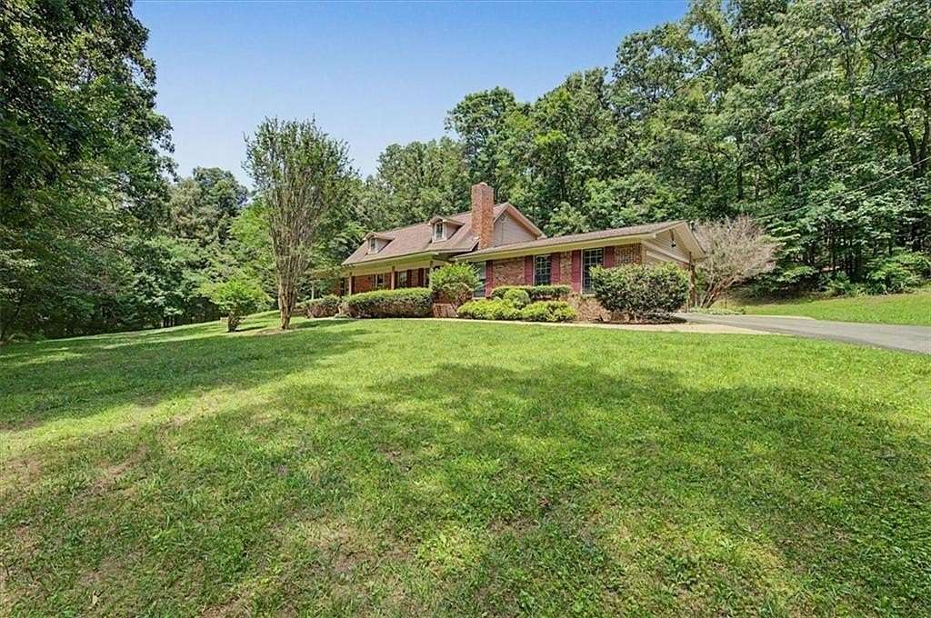 3 Acres of Land with Home for Sale in Calhoun, Georgia