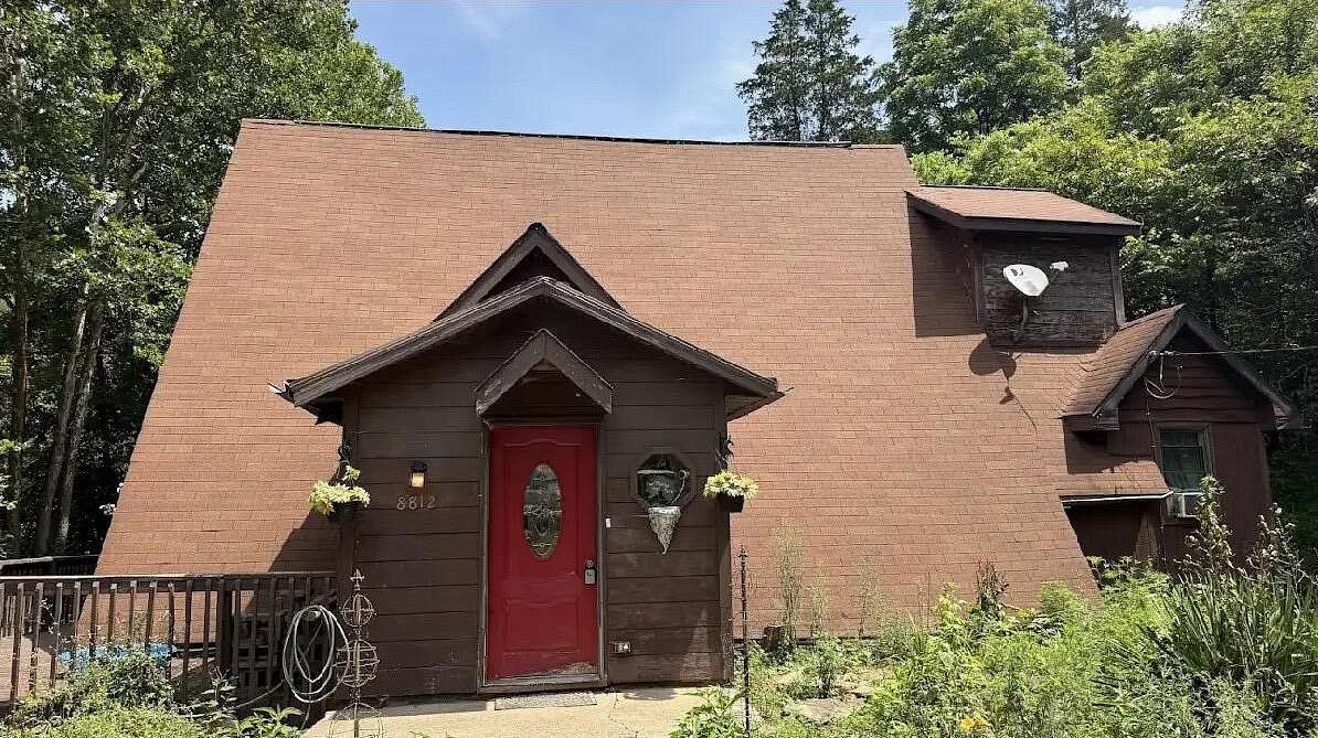 4.67 Acres of Land with Home for Sale in Madison, Indiana