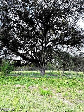 1.25 Acres of Residential Land for Sale in Clewiston, Florida