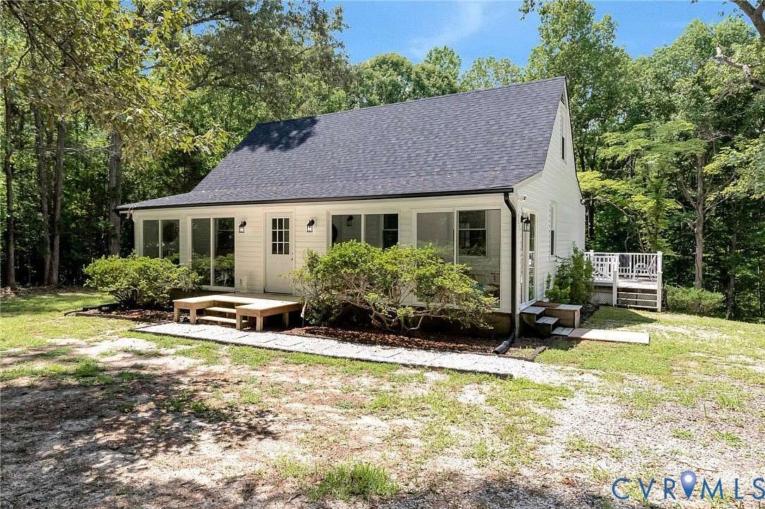 5 Acres of Land with Home for Sale in King William, Virginia