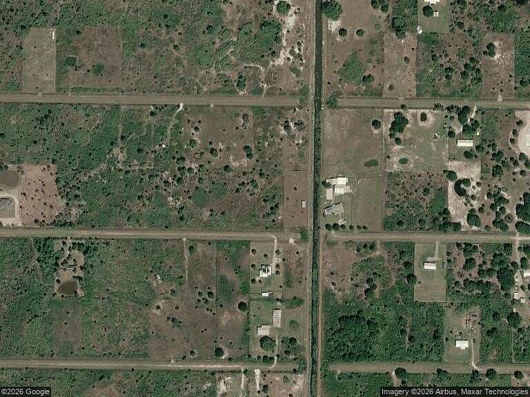 1.25 Acres of Land for Sale in Okeechobee, Florida