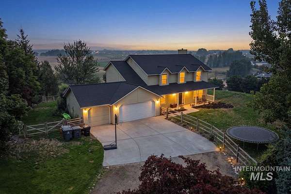 3.29 Acres of Land with Home for Sale in Caldwell, Idaho