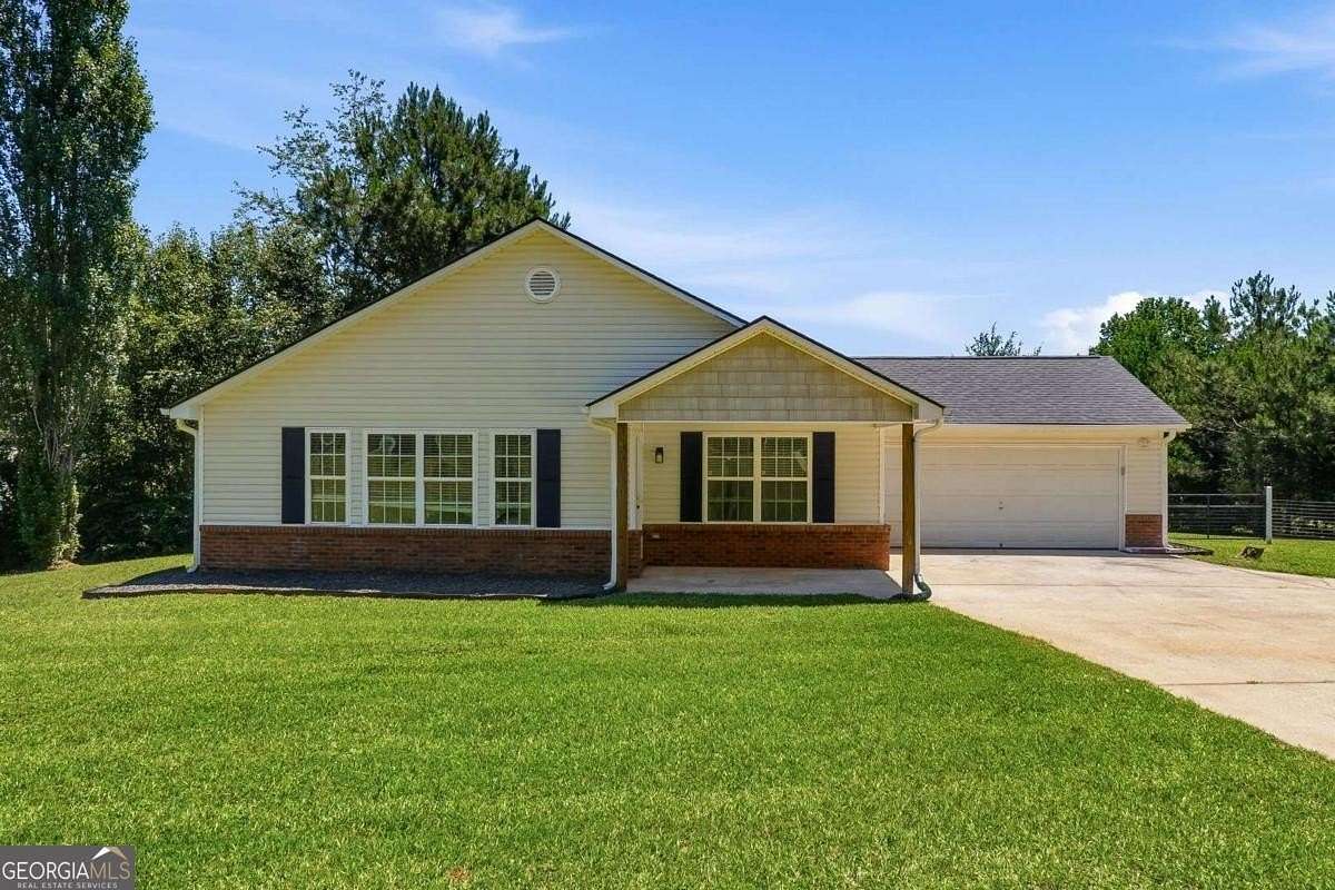 1.6 Acres of Land with Home for Sale in Newnan, Georgia