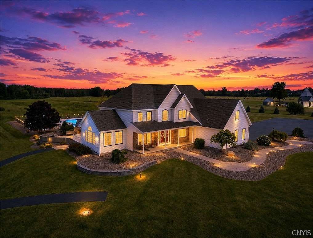 16.8 Acres of Land with Home for Sale in Brewerton, New York