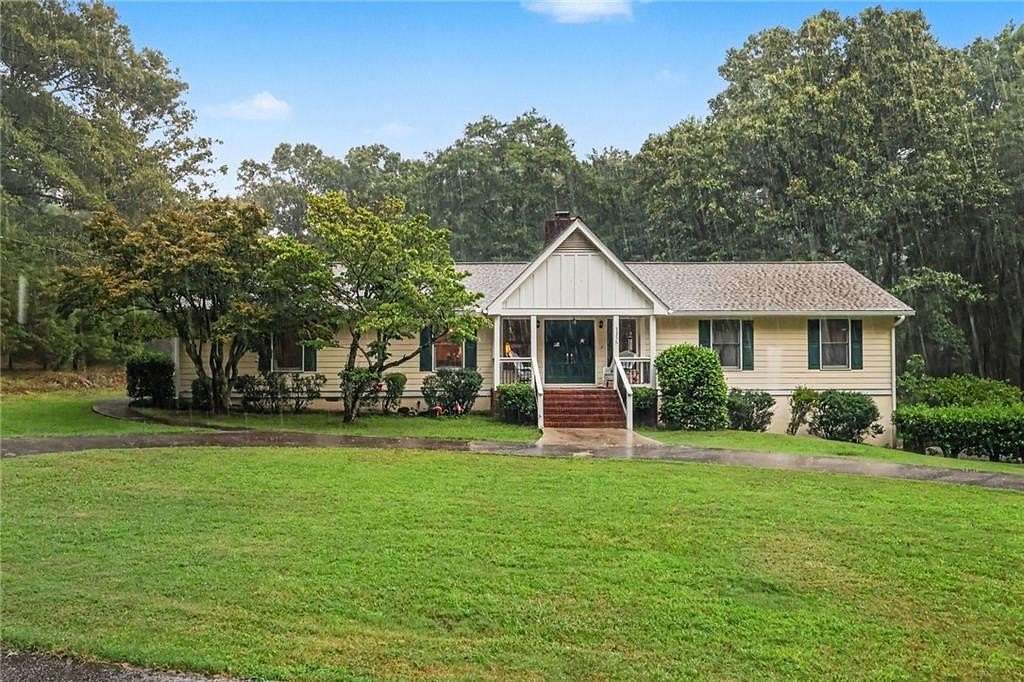3.89 Acres of Land with Home for Sale in Stockbridge, Georgia