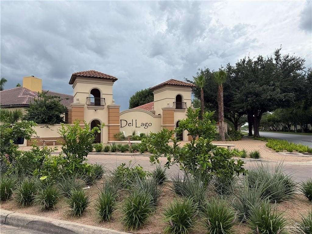 1 Acre of Residential Land for Sale in McAllen, Texas