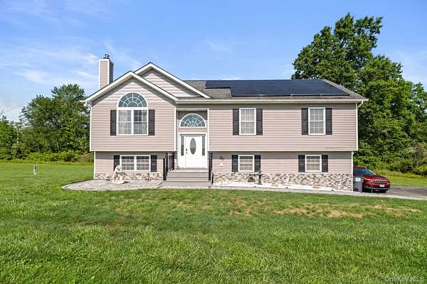 2.4 Acres of Land with Home for Sale in Wallkill, New York