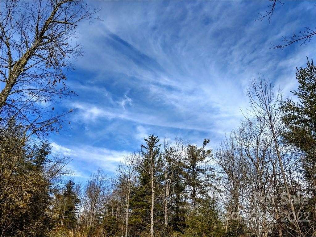 1 Acre of Residential Land for Sale in Hendersonville, North Carolina