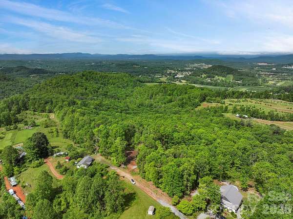 6.47 Acres of Residential Land for Sale in Hendersonville, North Carolina