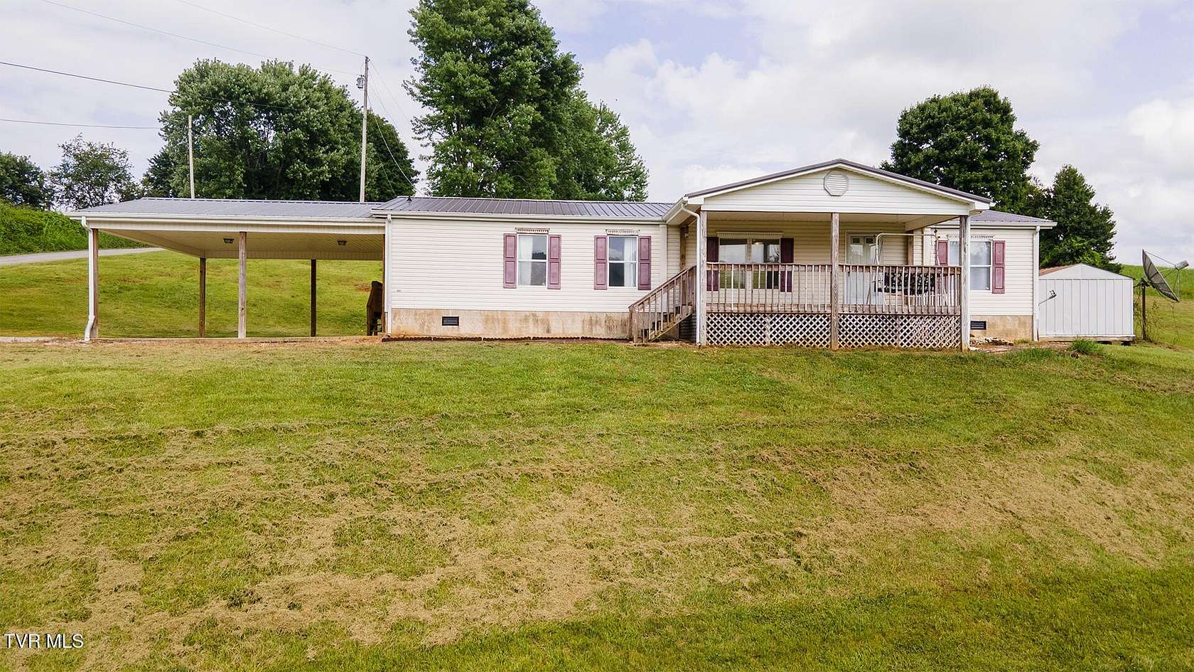 2.65 Acres of Land with Home for Sale in Greeneville, Tennessee