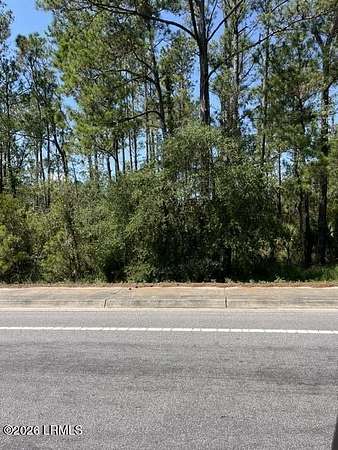 0.9 Acres of Land for Sale in Beaufort, South Carolina