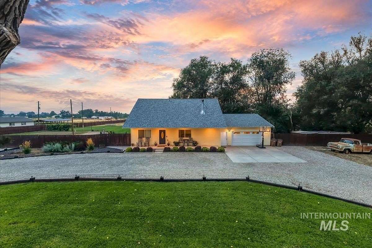 2 Acres of Land with Home for Sale in Emmett, Idaho