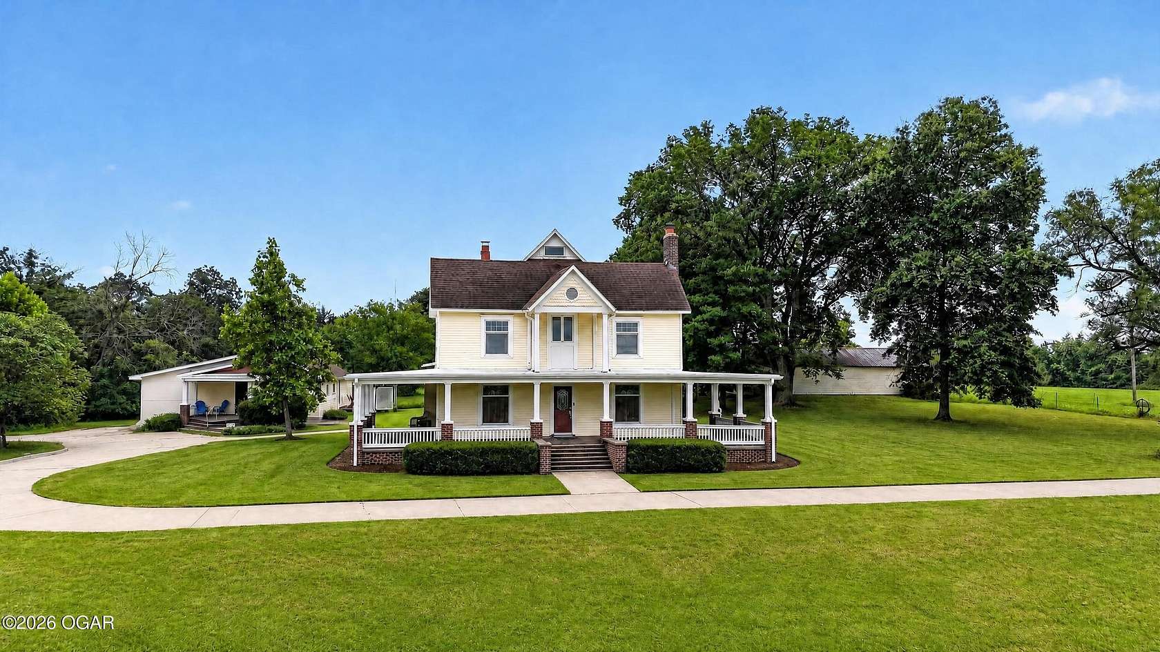 23.5 Acres of Land with Home for Sale in Nevada, Missouri