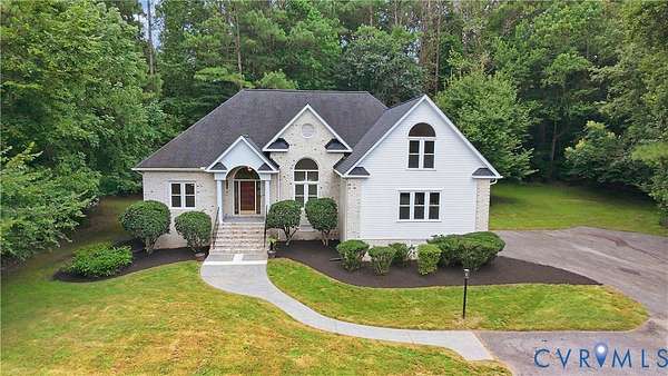 2.14 Acres of Land with Home for Sale in Chesterfield, Virginia