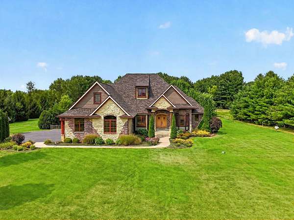 5.4 Acres of Land with Home for Sale in Rockford, Illinois