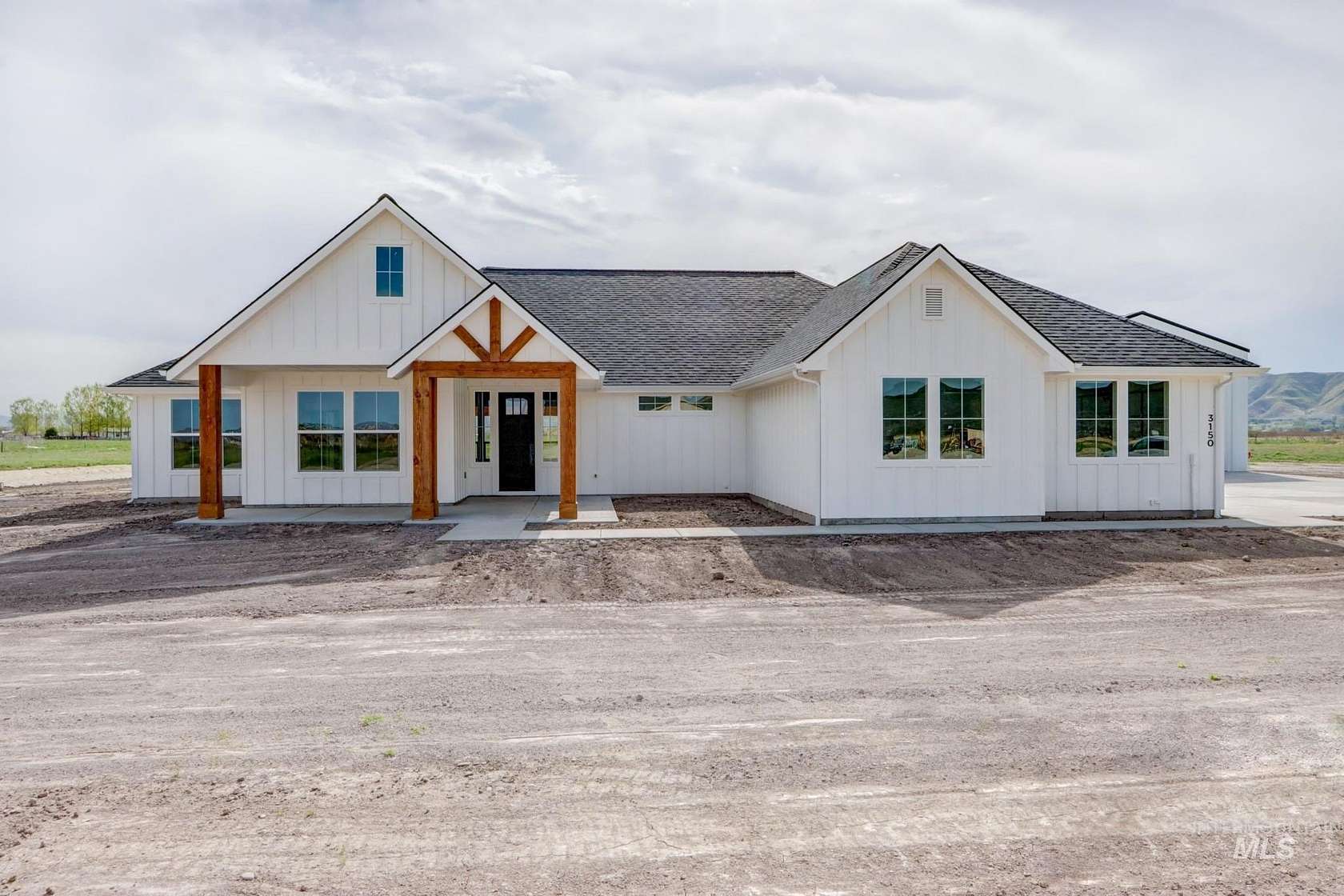 5 Acres of Land with Home for Sale in Emmett, Idaho