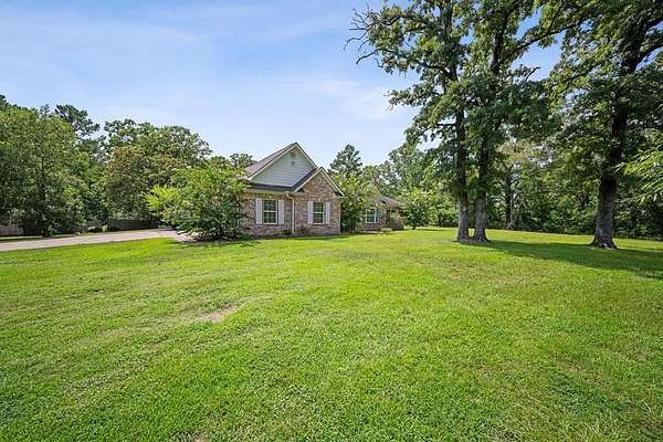 1.5 Acres of Land with Home for Sale in Lufkin, Texas