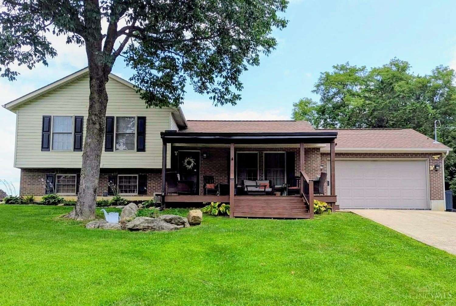 2.49 Acres of Land with Home for Sale in Hillsboro, Ohio