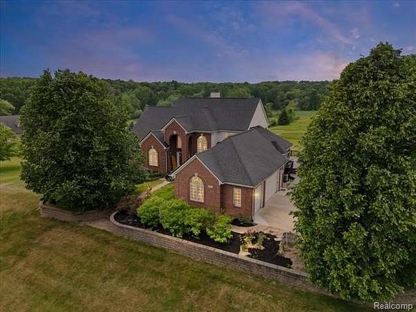 2.54 Acres of Land with Home for Sale in Oakland Charter Township, Michigan