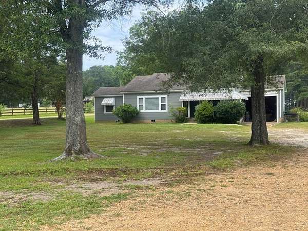 2 Acres of Land with Home for Sale in Magnolia, Arkansas