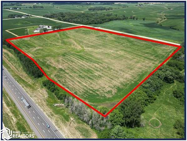 32 Acres of Agricultural Land for Auction in West Branch, Iowa