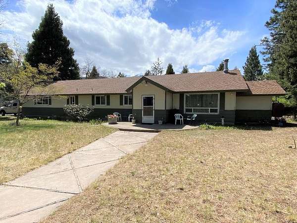 5.85 Acres of Land with Home for Sale in Mount Shasta, California