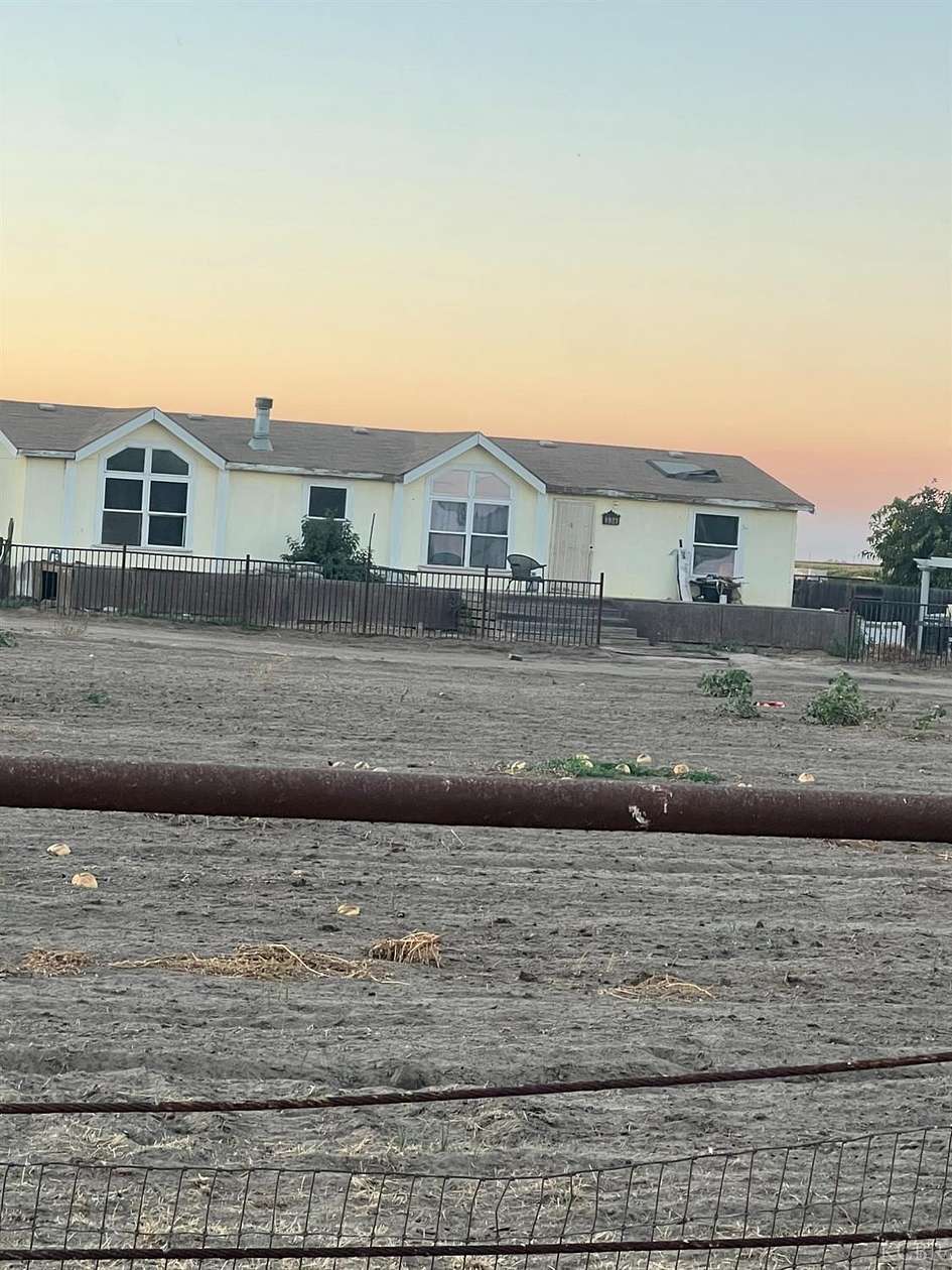 2.18 Acres of Land with Home for Sale in Laton, California