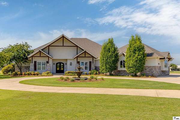 10.2 Acres of Recreational Land with Home for Sale in Monroe, Louisiana