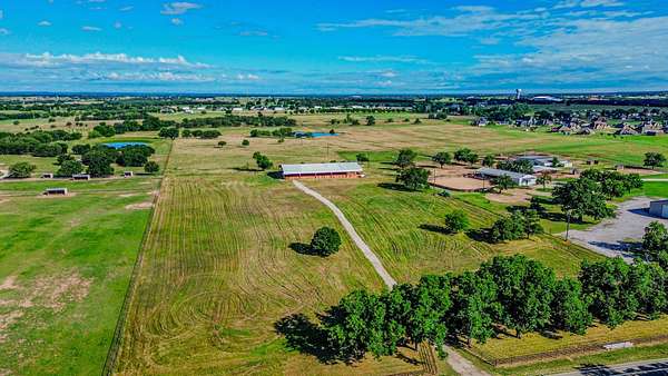 8.43 Acres of Land for Sale in Weatherford, Texas