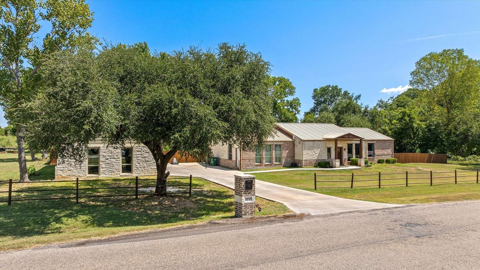 3.1 Acres of Land with Home for Lease in Granbury, Texas