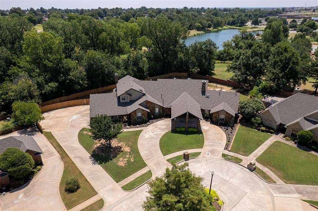 1.5 Acres of Land with Home for Sale in Yukon, Oklahoma