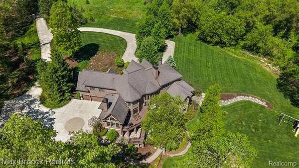9.89 Acres of Land with Home for Sale in Clarkston, Michigan