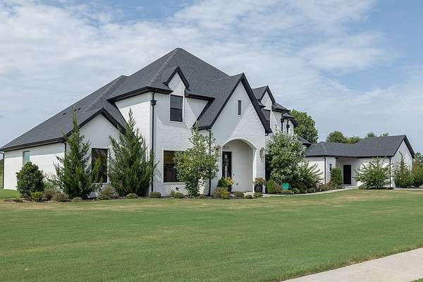 2 Acres of Land with Home for Sale in Fayetteville, Arkansas
