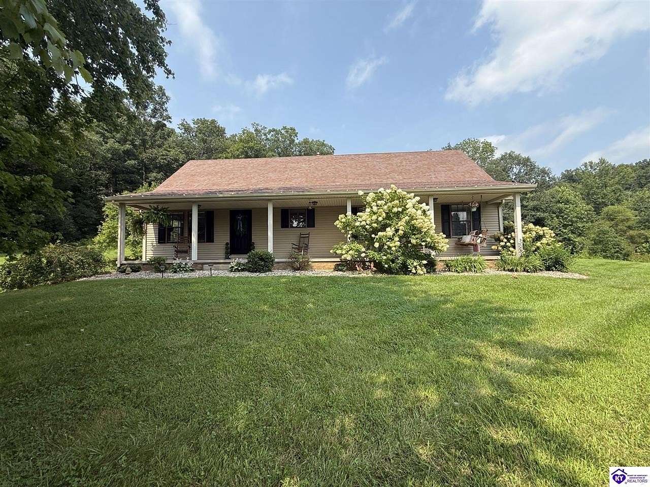 16.4 Acres of Land with Home for Sale in Campbellsville, Kentucky