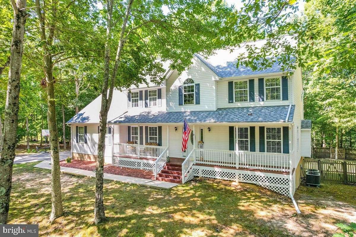 2 Acres of Land with Home for Sale in Mechanicsville, Maryland