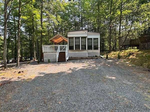0.15 Acres of Residential Land for Sale in Gouldsboro, Pennsylvania
