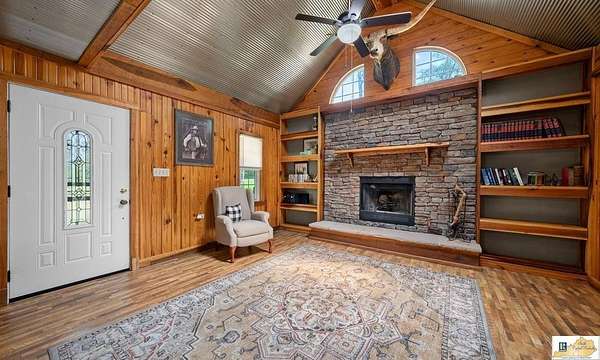 5 Acres of Land with Home for Sale in Glasgow, Kentucky