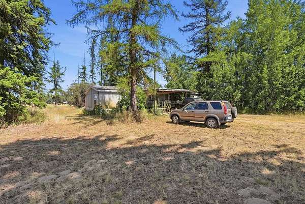 20.5 Acres of Land with Home for Sale in Deer Park, Washington