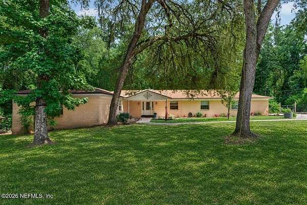 2.77 Acres of Land with Home for Sale in Middleburg, Florida