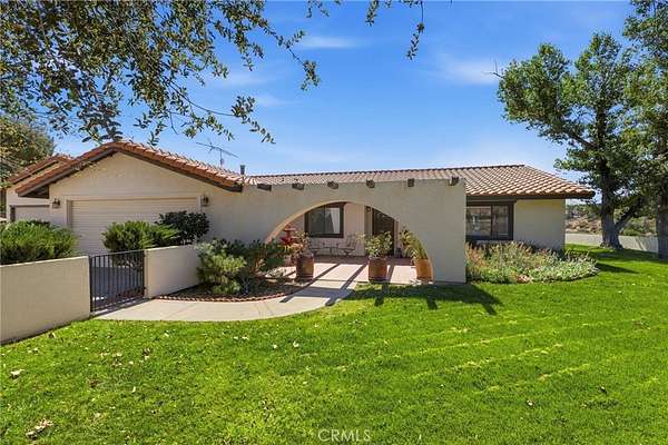 2.52 Acres of Land with Home for Sale in Aguanga, California