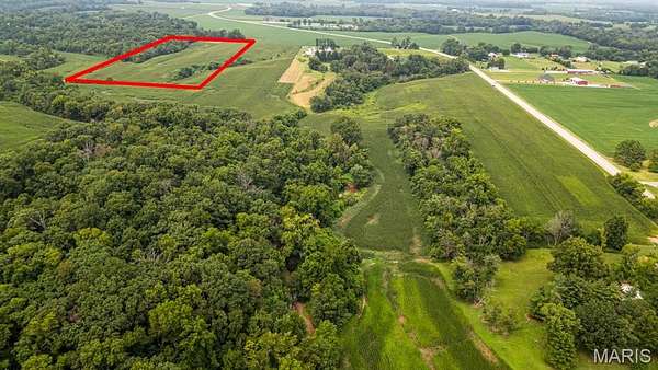 20 Acres of Land for Sale in Millstadt, Illinois